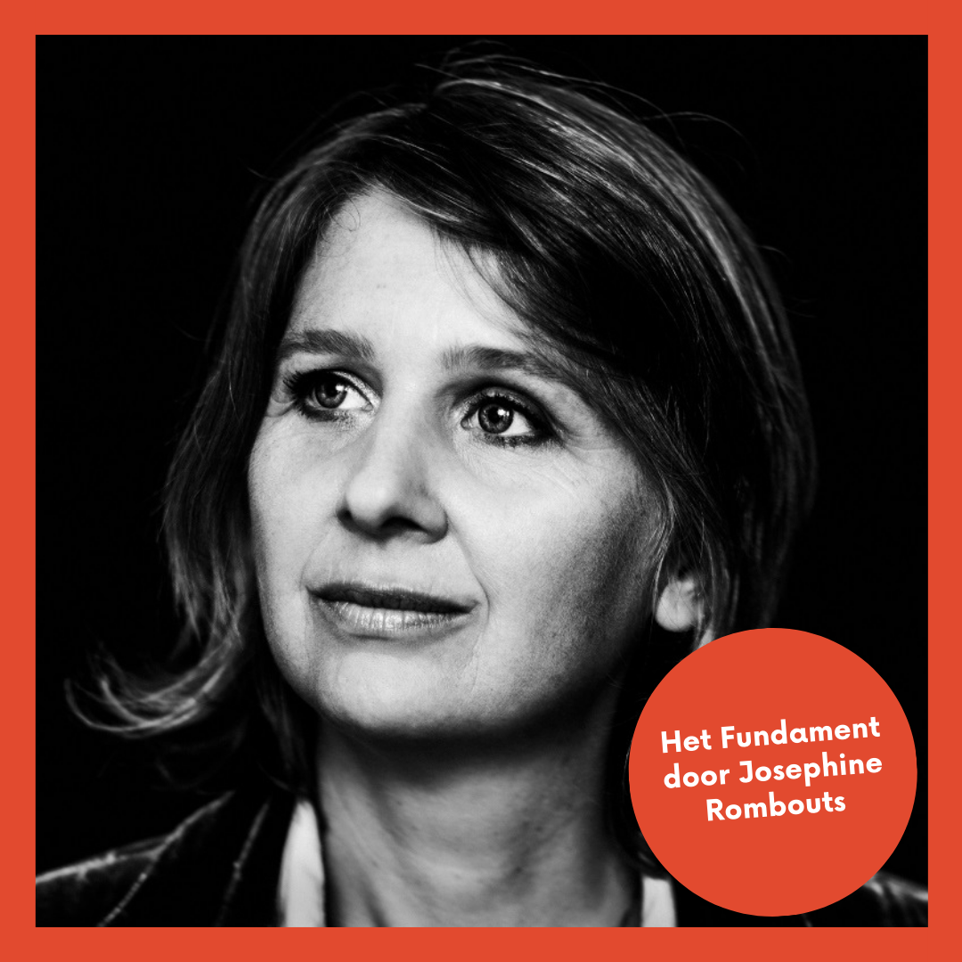 Proefles het Fundament bij boekhandel Paagman